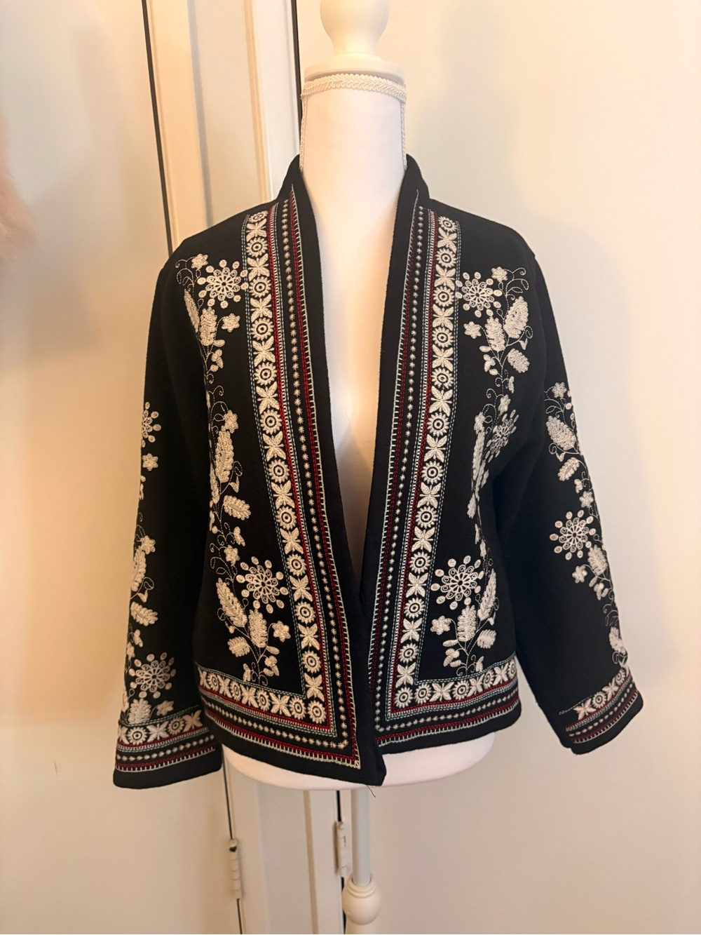 Embroidered ESQ Black Open-Front Jacket with Ivory Floral Trim